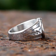 Men's stainless steel lightning bolt ring worn on a finger