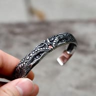 Front view of the adjustable 316L stainless steel dragon bracelet.