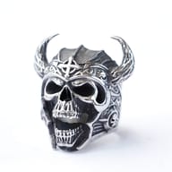 Side profile of the Viking warrior skull ring, showcasing the robust 316L stainless steel construction
